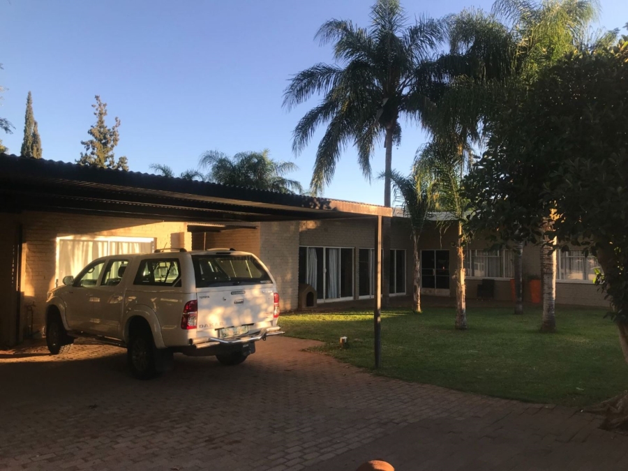 4 Bedroom Property for Sale in Middelpos Northern Cape